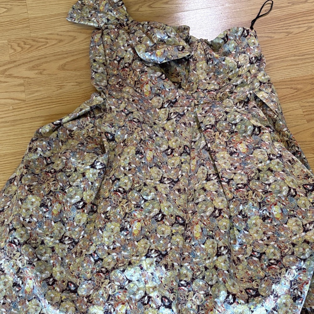 Chic Strapless Floral Dress